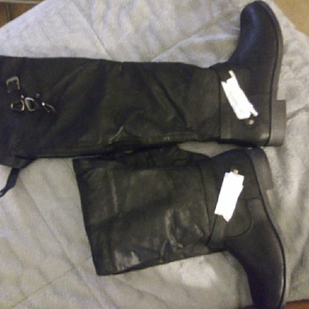 Black boots